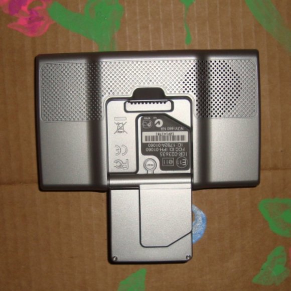 GARMIN NUVI 660 GPS with Leather Case - Picture 3 of 14